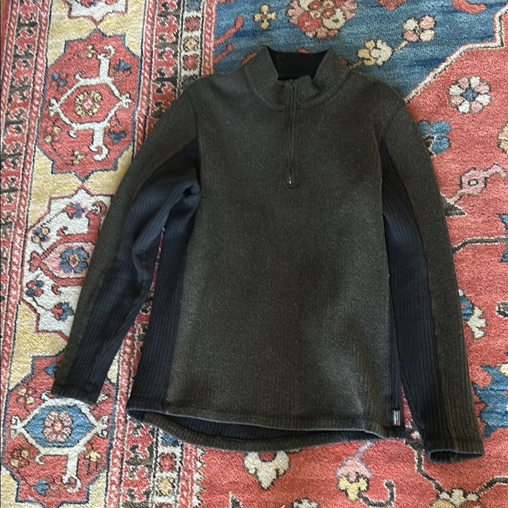 Men's Royal Robbin’s Black and brown Sweater size medium